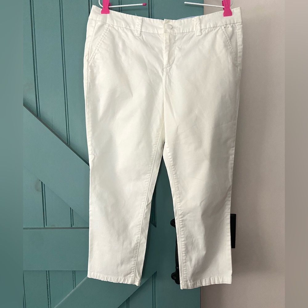 JCPenney Women White Capris Pants 10P